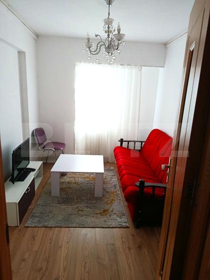 Apartament 3 camere, 63 mp, zona Independentei - 2