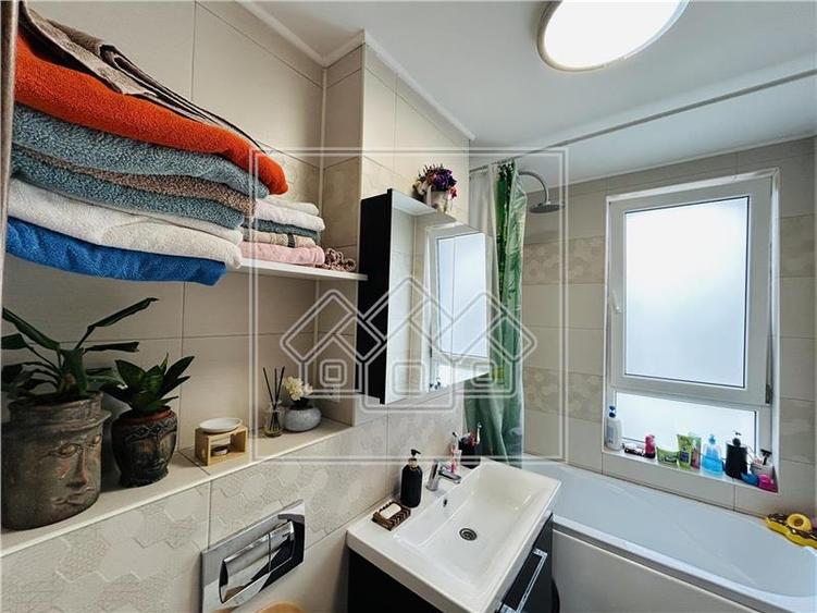 Apartament cu 3 camere nedecomandat în Arhitecților - Calea Cisnădiei