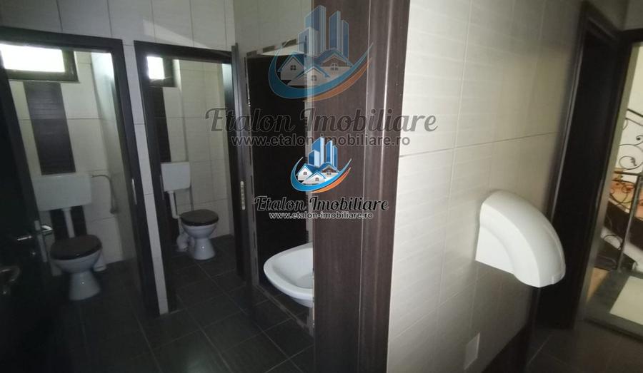 Hotel/Pensiune, de 1,390 mp, în Periferie