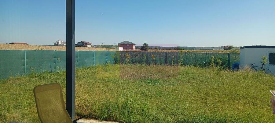 Casă individuală cu 4 camere cu Canalizare în Săbăreni