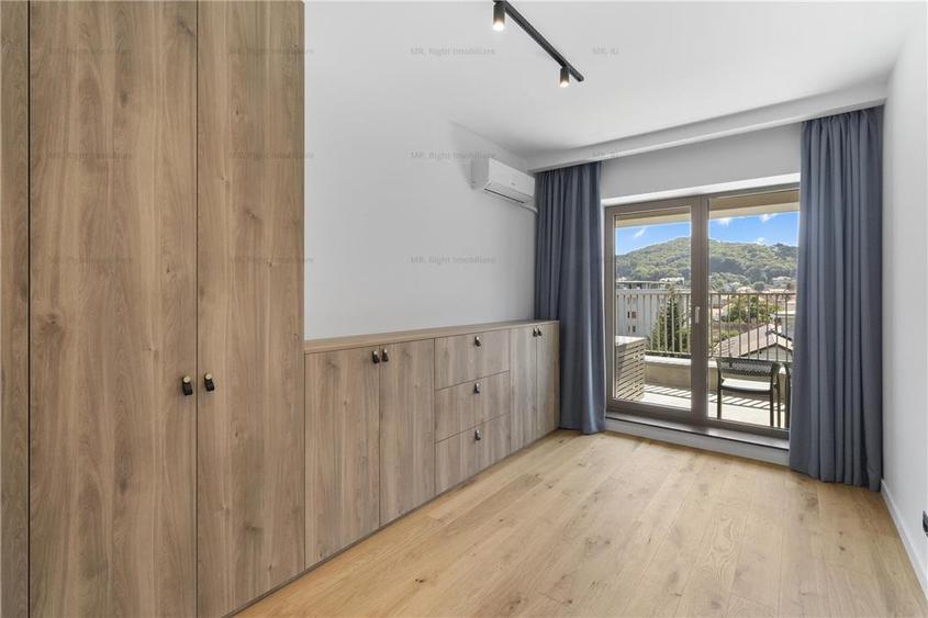 Apartament cu 3 camere decomandat, mobilat în Central
