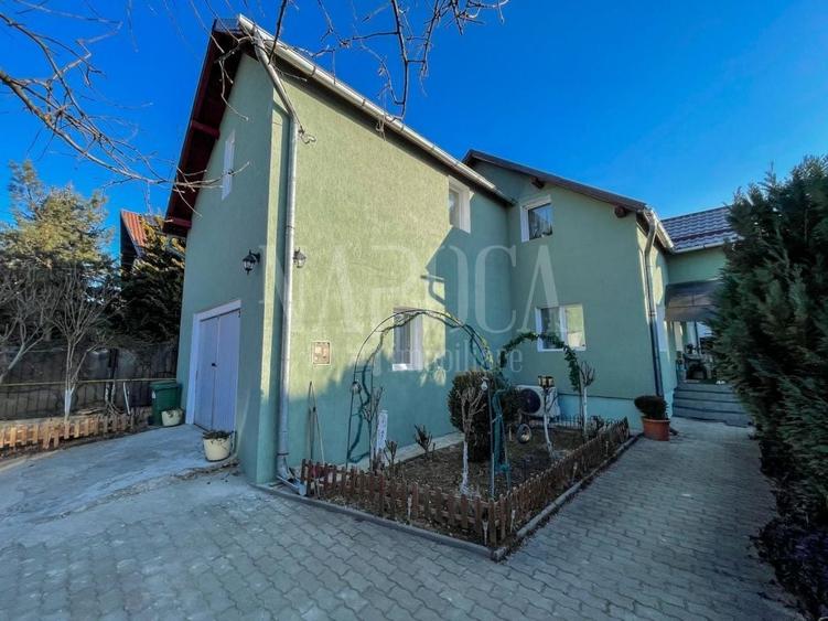 Casă individuală cu 7 camere cu Canalizare în Florești