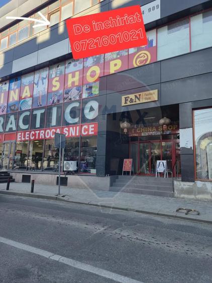 Spațiu comercial, de 30 mp, în Central