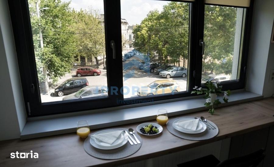 Apartament cu 3 camere în Centrul Civic