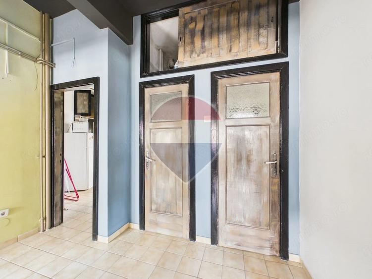 Apartament cu 3 camere decomandat în Romană