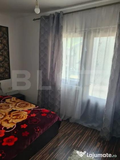 Casă cu 7 camere cu Teren 718 Mp în Central