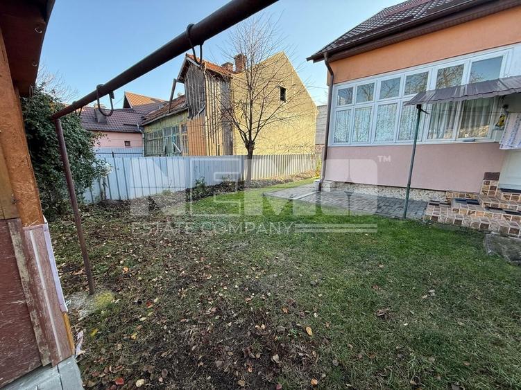 Casă individuală cu 3 camere cu Canalizare în Central