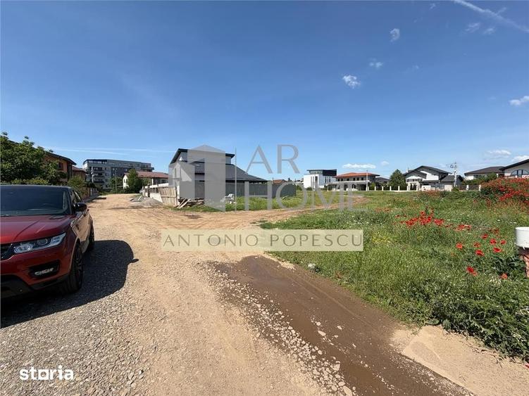 Teren de 389 mp, în Albert