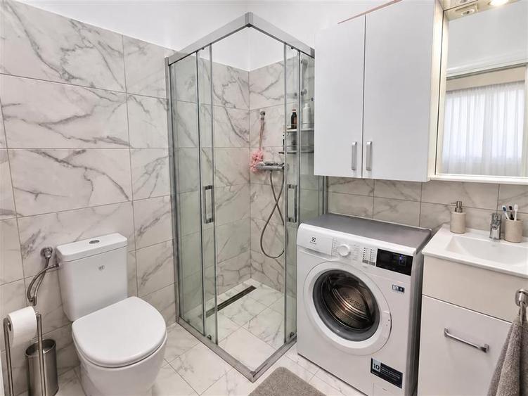 Apartament cu 2 camere nedecomandat în Central