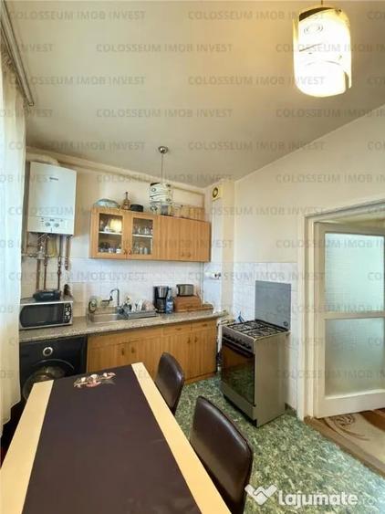 Apartament cu 2 camere decomandat în Griviței