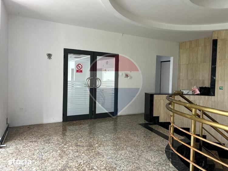 Spațiu comercial, de 362 mp, în Centrul Civic