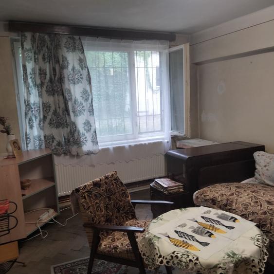 Apartament cu 2 camere nedecomandat în Central