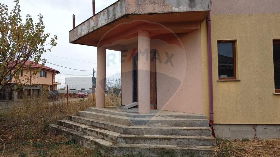 Casă individuală cu 5 camere cu Teren 570 Mp în Săftica
