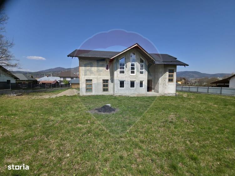 Casă cu 4 camere în Vad