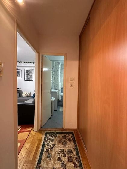 Apartament cu 2 camere semidecomandat în Micro 16