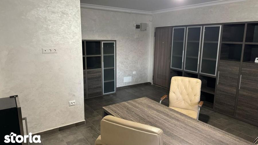 Spațiu comercial, de 25 mp, în Florești