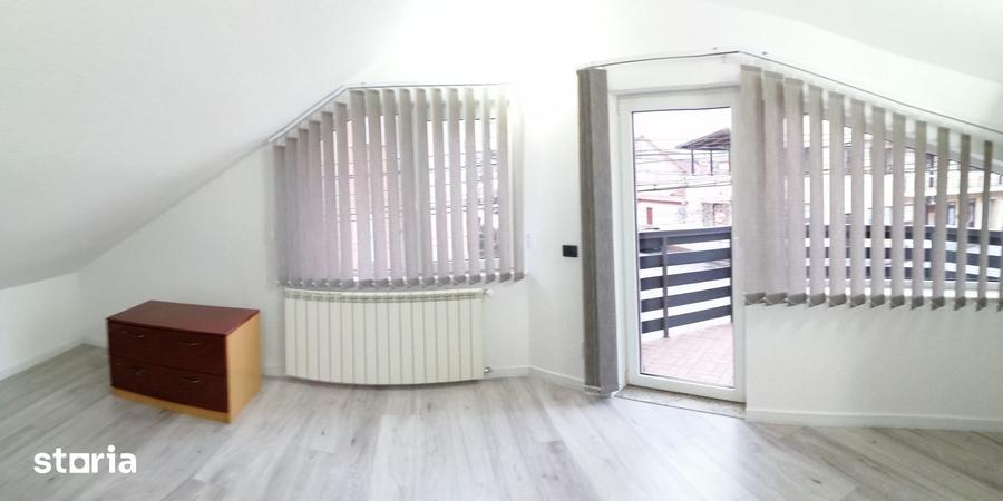 Casă cu 4 camere cu Teren 50 Mp în Podgoria