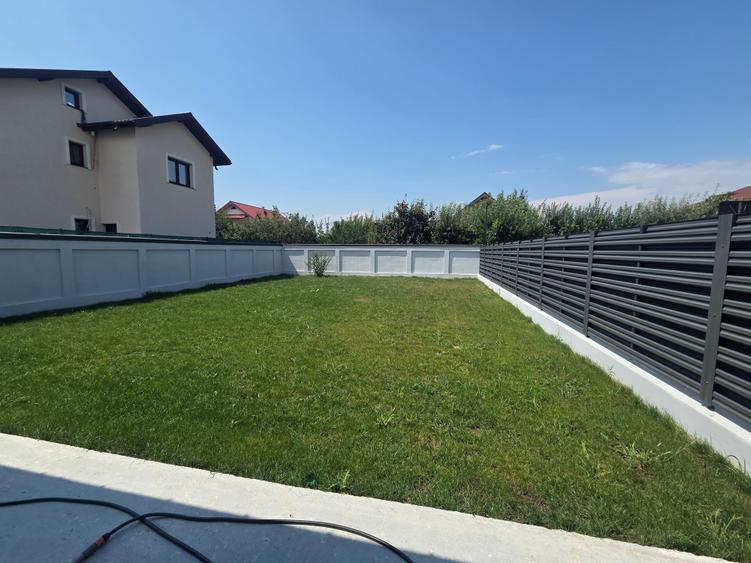 Casă individuală cu 4 camere cu Teren 400 Mp în Central