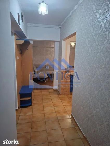 Apartament cu 2 camere decomandat în Casa de Cultură