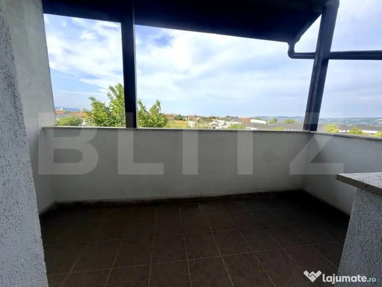Apartament cu 5 camere decomandat în Central
