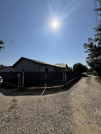 Casă cu 3 camere cu Teren 460 Mp în Lilieci