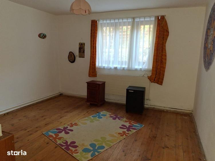 Casă cu 4 camere în Bazna