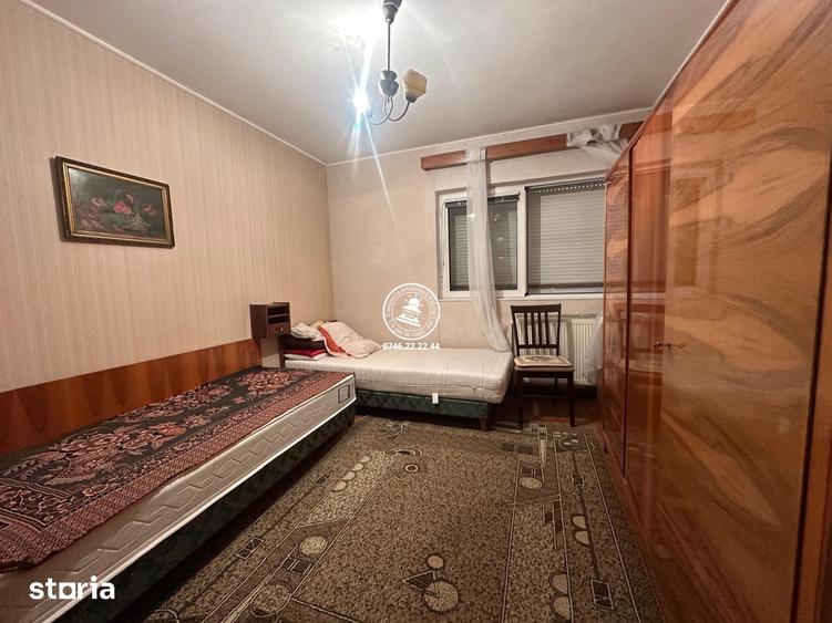Apartament cu 3 camere decomandat în Piața Unirii