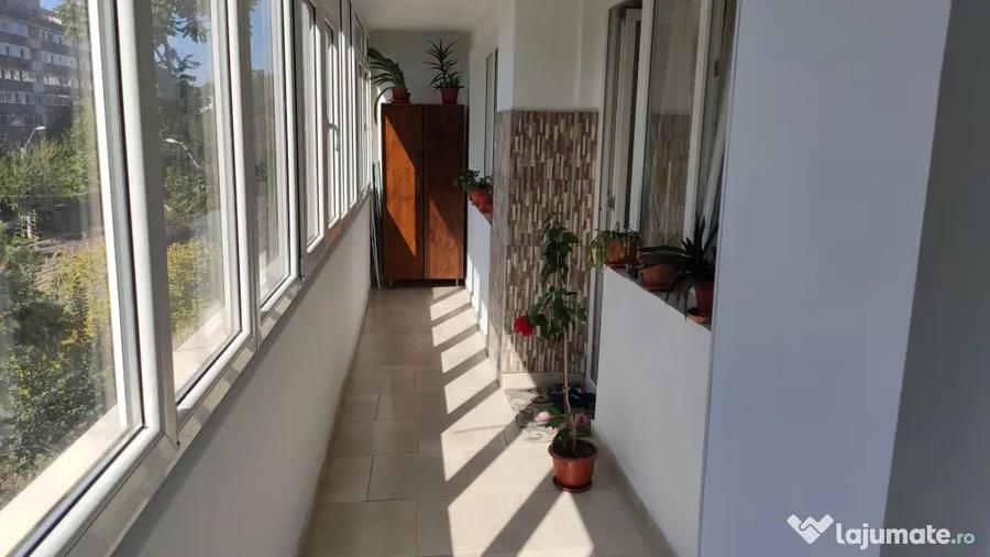 Apartament cu 2 camere semidecomandat în Giulești