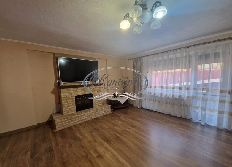 Apartament cu 3 camere semidecomandat, mobilat în Zorilor