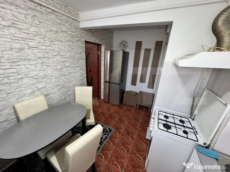Apartament cu 2 camere semidecomandat în Central