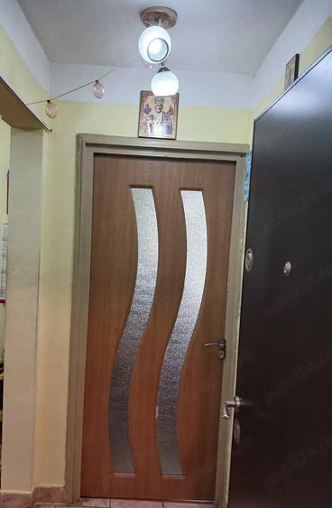 Apartament cu 2 camere decomandat în Doamna Ghica