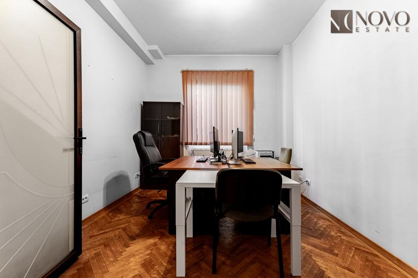 Duplex cu 7 camere cu Canalizare în Ferdinand