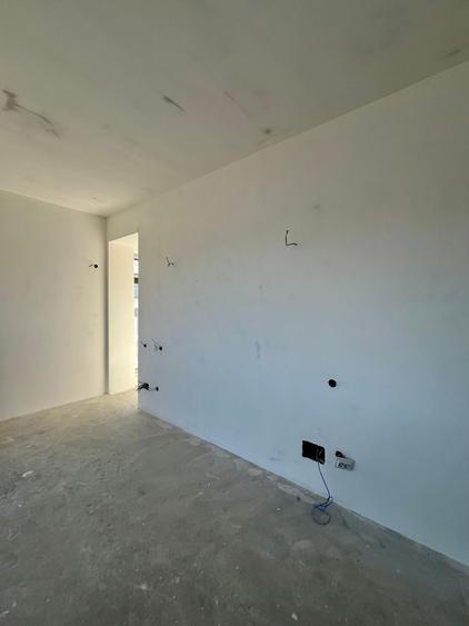 Apartament cu 2 camere decomandat în City Park Mall