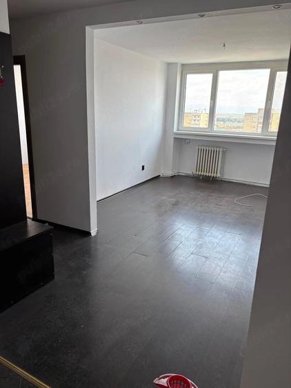 Apartament cu 3 camere decomandat în Simeria