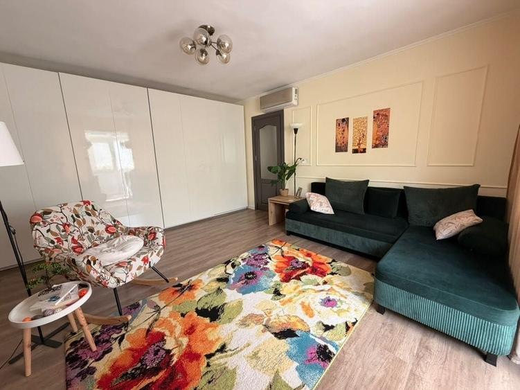 Apartament cu 3 camere semidecomandat în Lăpuș