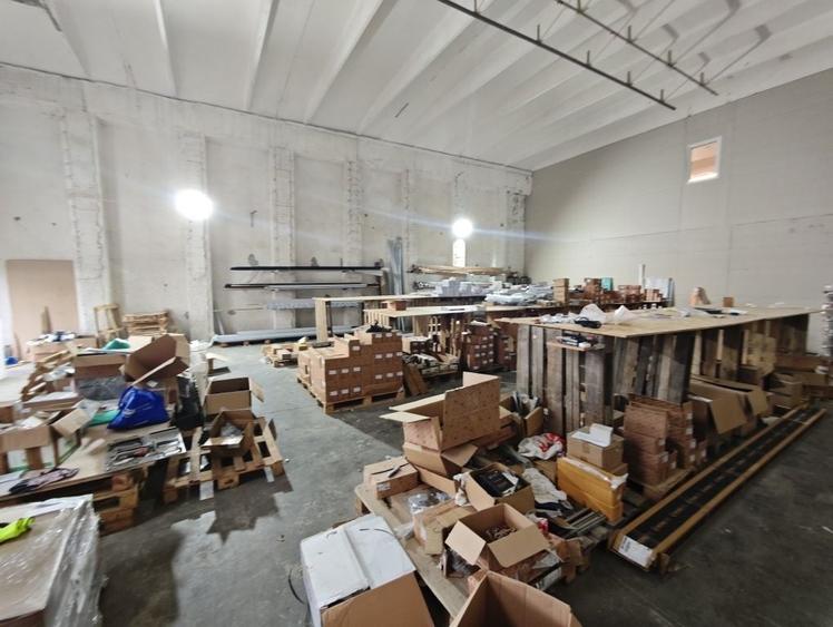 Spațiu comercial, de 300 mp, în Central
