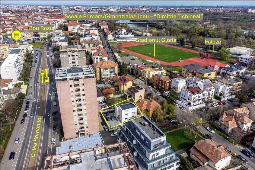 Casă cu 4 camere decomandat în Romanilor