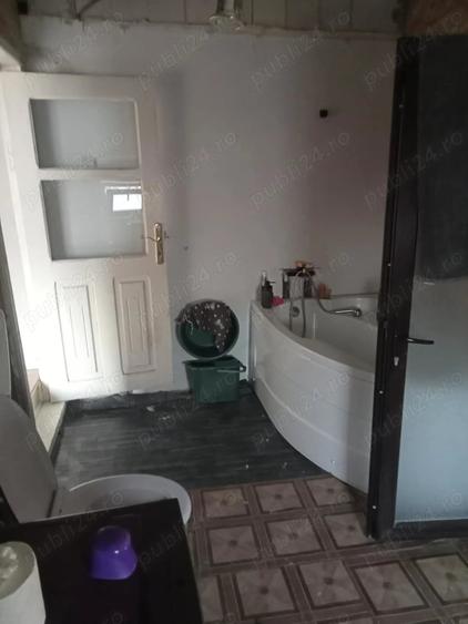 Casă cu 3 camere cu Teren 5 Mp în Central