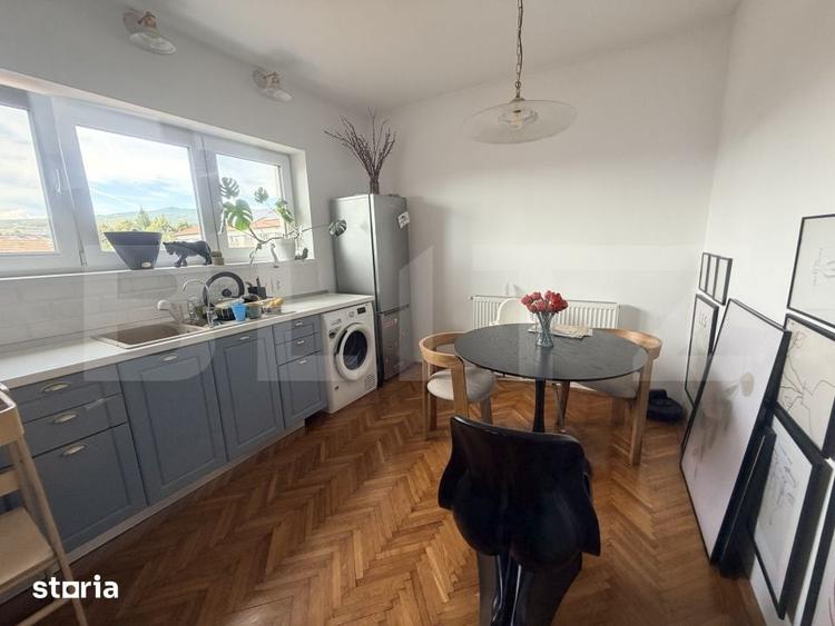 Casă cu 6 camere decomandat cu Teren 100 Mp în Cetate