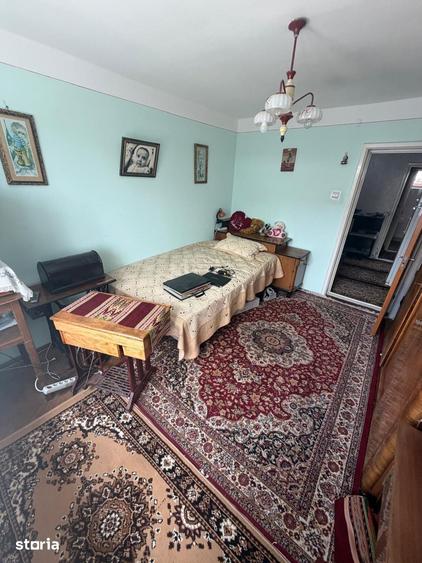 Apartament cu 3 camere decomandat în Nicolae Bălcescu