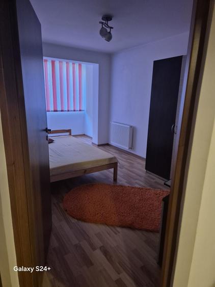 Apartament cu 2 camere semidecomandat în Florești