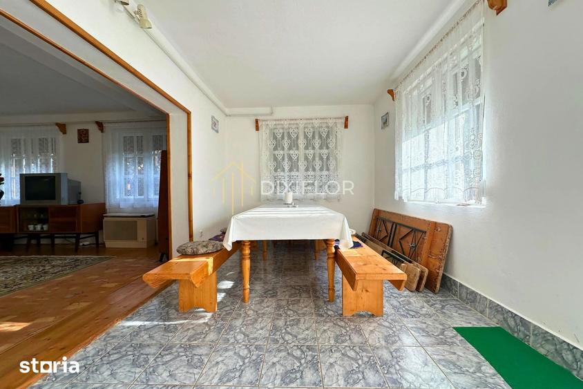Casă cu 4 camere cu Teren 477 Mp în Sovata