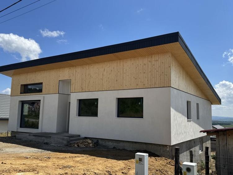 Casă cu 4 camere în Tăuții-Măgherăuș