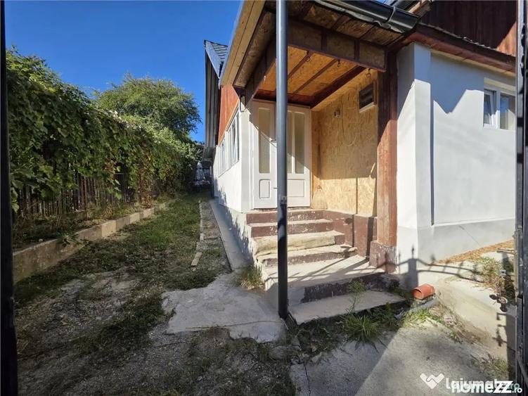 Casă cu 2 camere cu Teren 270 Mp în Săliște