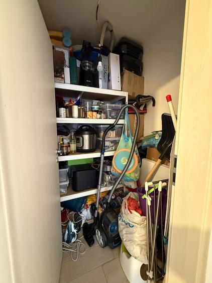 Apartament cu 2 camere decomandat în Berceni