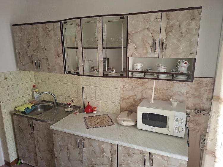 Apartament cu 3 camere decomandat în Vest