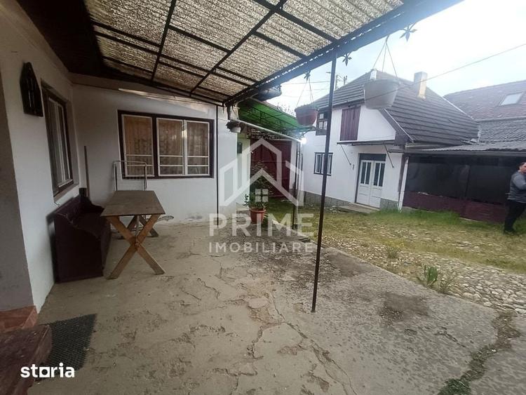 Casă cu 5 camere cu Teren 2465 Mp în Central