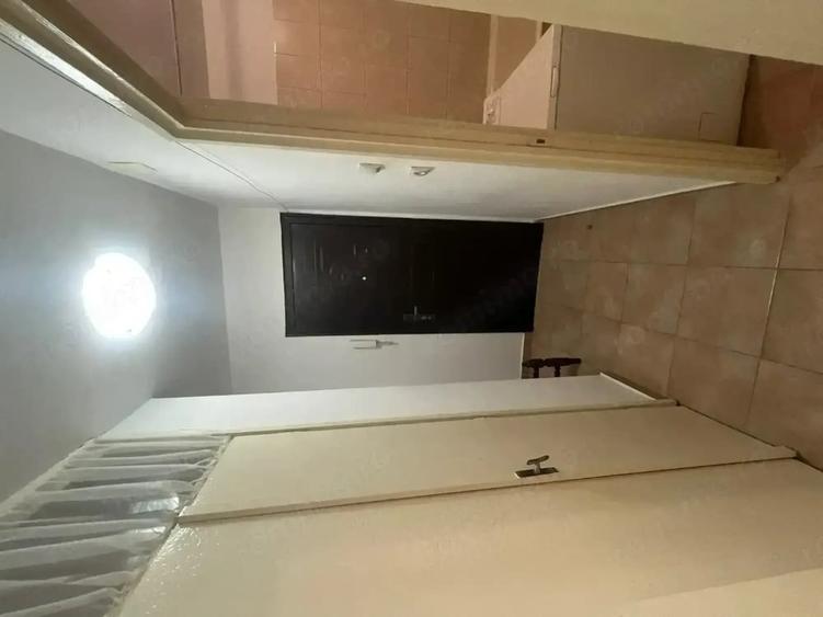 Garsonieră semidecomandată în Lidia