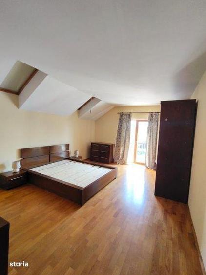 Casă cu 4 camere cu Teren 230 Mp în Micești