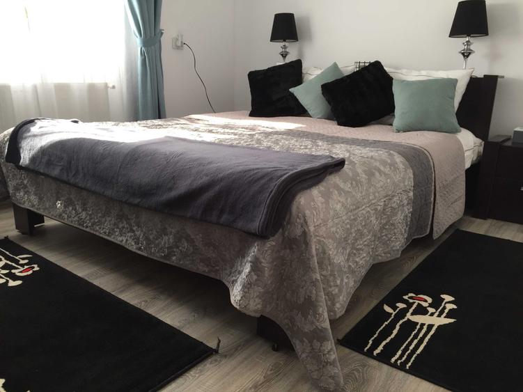 Casă cu 3 camere în Nou